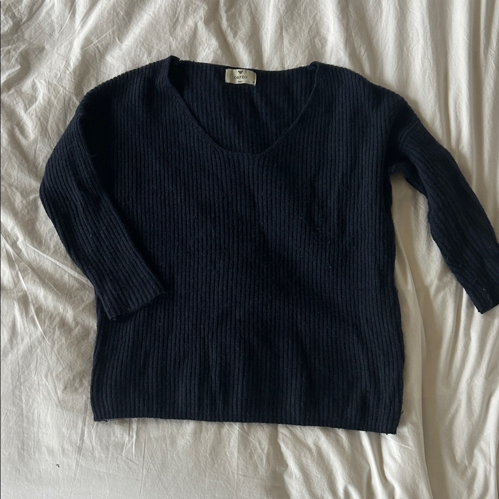 Elegant Navy V-Neck Sweater